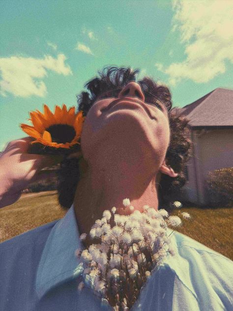 Sunflower Aesthetic Wallpaper Grain Photos Aesthetic, Orange Boy Aesthetic, Happy Guy Aesthetic, Happy Boy Aesthetic, Sweet Boy Aesthetic, Artsy Boy Aesthetic, Sunshine Boy Aesthetic, Flower Boy Aesthetic, Guy With Flowers