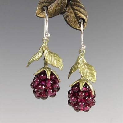 Garnets - January birthstone. Micheal Michaud garnet berry earrings from enibas.com Berry Earrings, Nice Clothing, Michael Michaud, Fruit Necklace, Fruit Jewelry, Melting Beads, Botanical Jewelry, January Birthstone, Fantasy Jewelry