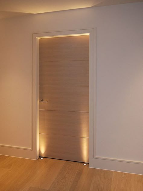 Door Architrave Ideas, Doors Without Frame, Modern Architrave, Modern Skirting Boards, Modern Door Trim, Skirting Board Ideas, Trim Casing, Modern Baseboards, Pintu Interior