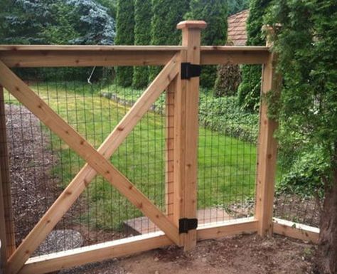 Post Fence Wire Mesh - Big Jerry's Fence Company - NC | Fl | NJ Hog Wire Fence, Tor Design, Chicken Wire Fence, Welded Wire Fence, Wooden Garden Gate, Wooden Gate, Wood Gate, Diy Fence, Wire Fence