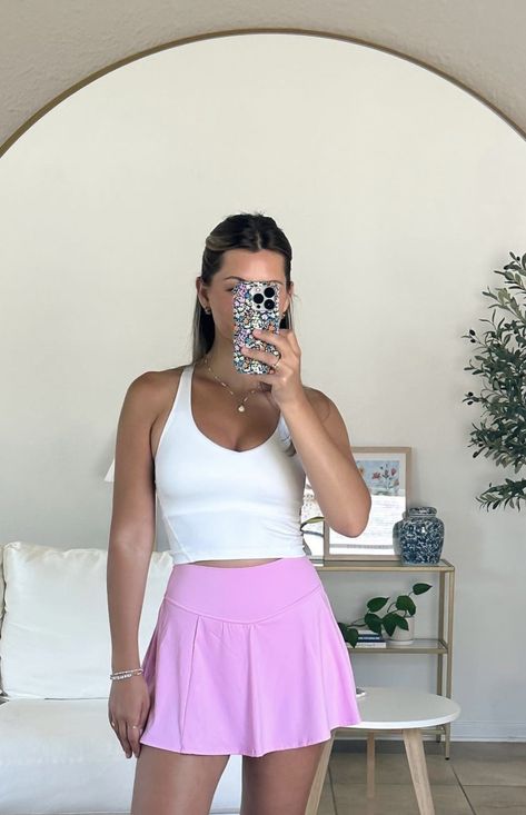 Athletic Skort Outfit, Florida Fits, Summer Outfits Athletic, Skort Outfit, Outfit Sport, Cozy Outfits, College Fits, Athletic Skort, Spring Break Outfit