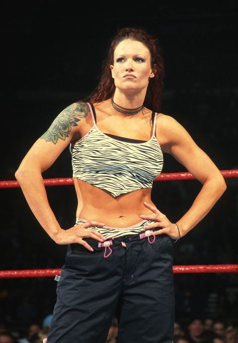 Lita Lita Wwe, Wwe Lita, Kane Wwe, Wwe Trish, Wwe Funny, Wwe Outfits, Wwe Legends, Wwe Female Wrestlers, Wwe Girls