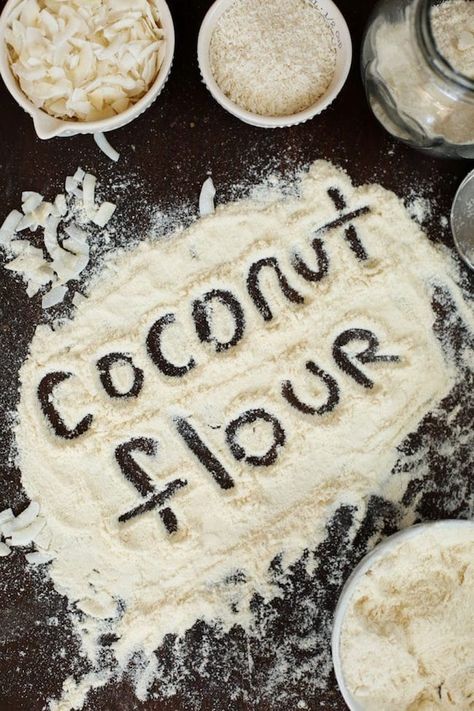 Tips & tricks for baking with Coconut Flour and gluten free baking #GlutenFree #CoconutFlour #HealthyBaking #PaleoRecipes Baking With Coconut, Coconut Flour Cake Recipes, Coconut Flour Cakes, Low Carb Pancake Recipe, Keto Flour, Keto Bread Recipe, Keto Friendly Bread, Coconut Flour Bread, Baking With Coconut Flour