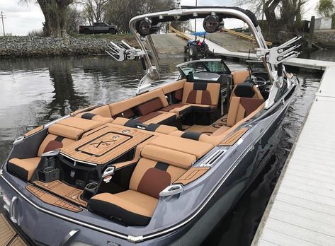 Pontoon Boats Ideas, Speed Boats Racing, House Boats For Sale, Mastercraft Boat, Malibu Boats, Wakeboard Boats, Boat Racing, Jet Boat, Ski Boats