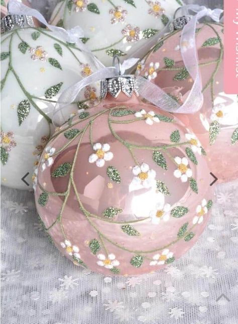 I Heart Much Shabby Chic Christmas Balls Aesthetic, Coquette Ornaments, Vintage Valentine Crafts, Pink Christmas Wreath, Lisa Robertson, Pink Christmas Ornaments, Idee Cricut, Christmas Coquette, Christmas Decoupage