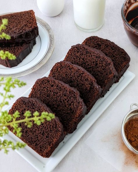 This chocolate loaf cake is rich,moist and fudgy!! A must for chocolate lovers 🤤🤤 Eggless Loaf Cake, Double Chocolate Loaf, Double Chocolate Loaf Cake, Chocolate Tea Cake, Milk Chocolate Fudge, Chocolate Loaf, Eggless Cakes, Chocolate Loaf Cake, Double Chocolate Cake