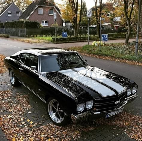 Chevy Chevelle Ss, Old Muscle Cars, Old Vintage Cars, Chevy Muscle Cars, Custom Muscle Cars, Chevelle Ss, Old Classic Cars, Street Racing Cars, Classy Cars