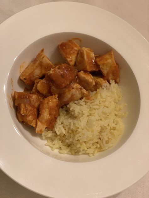 Butter Chicken With Rice, Healthy Bento Lunches, Chicken Aesthetic, Peanut Butter Chicken, Trader Joes Food, Chicken With Rice, Masala Sauce, Chicken Breakfast, Butter Chicken Recipe