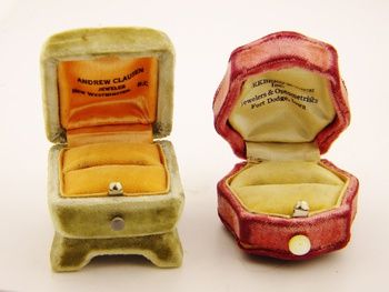 Antique Victorian Velvet Ring Boxes Petite RARE | Collectors Weekly Antique Ring Box, Vintage Ring Box, Clean Gold Jewelry, Antique Jewelry Box, Ring Boxes, Storage Tips, Velvet Ring Box, Bridal Necklace Set, Vintage Jewelry Box