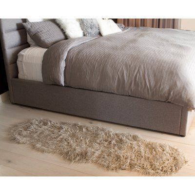 Luxe Rockwall Faux Sheepskin Tan Area Rug Double Rug, Faux Sheepskin Rug, Living Room Size, Faux Fur Rug, Fur Rug, Family Room Ideas, Sheepskin Rug, Faux Fur Throw, Kelly Clarkson