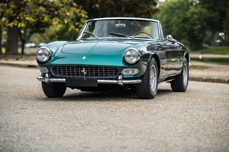 Ferrari 275 Gts, Ferrari 275, Dream Car Garage, Car Guide, Getaway Car, Old Classic Cars, Rare Pictures, My Dream Car, Car Garage