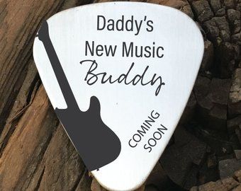 Guitar Gender Reveal, Gender Reveal Music Theme, Music Themed Maternity Shoot, Music Baby Announcement, Motorcycle Pregnancy Announcement, Music Pregnancy Announcement, Creative Pregnancy Announcement, Cute Baby Announcements, Baby Music