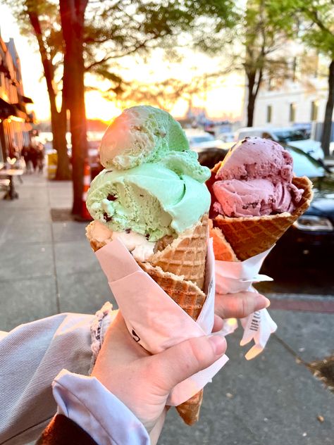 Kilwins Ice Cream Summer Ice Cream Aesthetic, Outdoors Aesthetic, Hate Winter, Summer Vision, Summer Aesthetics, Spring Semester, Summer Ice Cream, Summer Stuff, Clear Blue Water