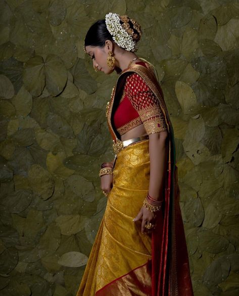 Yellow Red Saree Indian Weddings, Yellow Bridal Saree South Indian, Yellow And Red Lehenga, Maharashtrian Wedding Outfits, Bengali Blouse, Manavarai Saree, Indian Bridal Aesthetic, Silk Saree Ideas, Wedding Date Ideas