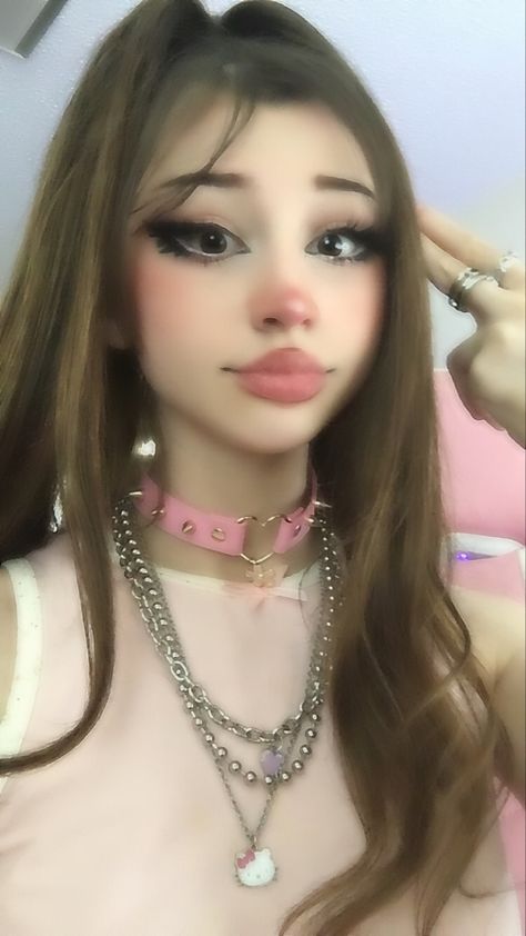 Anime Make Up Look, Makeup Copy And Paste Latina, Soft Kawaii Makeup, Makeup Looks Kawaii, E Girl Makeup Aesthetic, Uwu Girl Makeup, Doll Makeup Pretty, Kawaii Eyeliner, Cat Girl Makeup