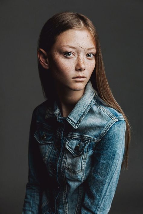 Sara Grace Wallerstedt Sara Grace Wallerstedt, Sara Grace, Freckles Girl, Freckle Face, Fashion Model Photography, Female Reference, Female Character Inspiration, Womens Fashion Inspiration, Fancy Hairstyles