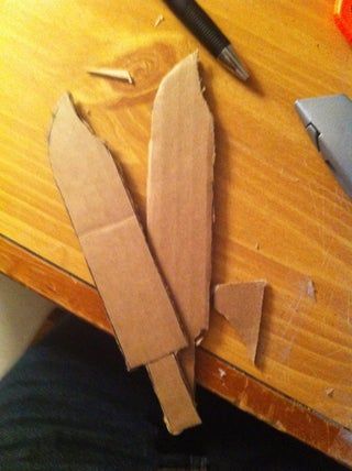 How to Make a Combat Knife Out of Cardboard : 5 Steps - Instructables How To Make A Knife, Fake Knife Diy, Cardboard Knife, Knife Craft, Cardboard Props, Knife Template, Toddler Craft, Knife Making Tools, Hidden Blade