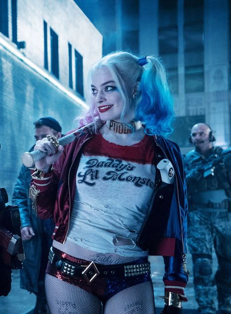 Margot Robbie Harley Quinn, Margot Robbie Harley, Popular Costumes, Harley Quinn Artwork, Harley Quinn Comic, Harley Quinn Costume, Hallowen Costume, Harley Quinn Art, Harley Quinn Cosplay