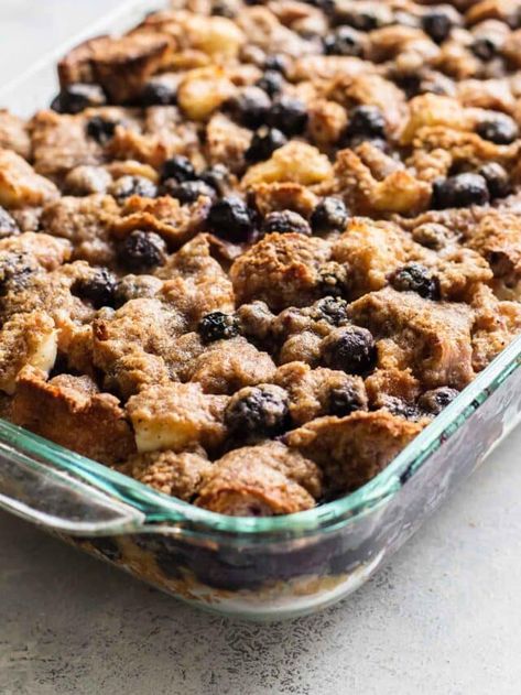 Blueberry Breakfast Casserole Blueberry Breakfast Casserole, Sweet Breakfast Casserole, Blueberry Bagels, Dessert Recipes Crockpot, Blueberry Recipes Breakfast, Bagel Breakfast, Blueberry Bagel, Comforting Dinner, Bagel Cream Cheese