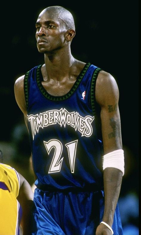 Kevin Garnett Timberwolves, Timberwolves Jersey, Kevin Garrett, Nba Superstars, Nba Photos, Basketball Icon, Best Jersey, Vintage Nba, Kevin Garnett