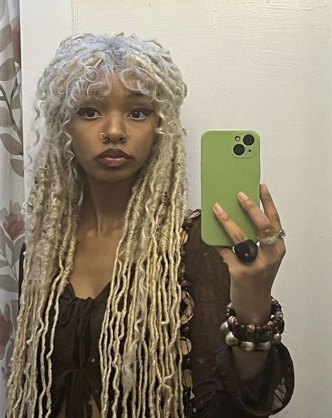 Braided Locs, Girl With Locs, Pandora Lovegood, Vampire Bride, Cute Box Braids, Braids Ideas, Cute Box Braids Hairstyles, Being Creative, Interesting Images