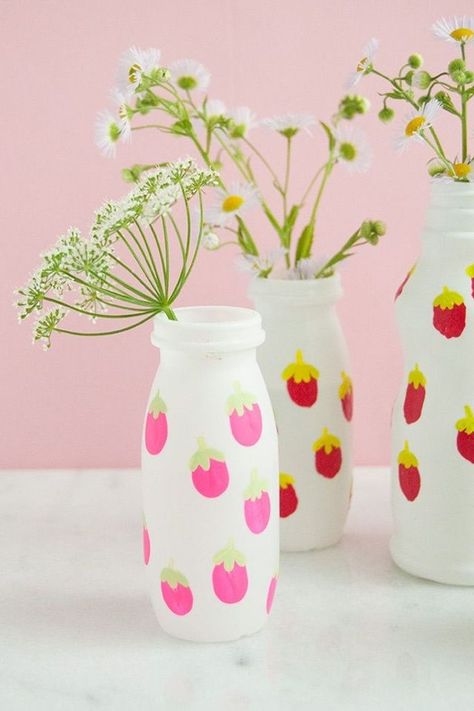 Upcycled Fingerprint Art Vases | Handmade Charlotte Vases Handmade, Happy Crafts, Fingerprint Art, Strawberry Season, Creative Kids Crafts, Kid Friendly Crafts, Handmade Charlotte, Vase Crafts, Diy Vase