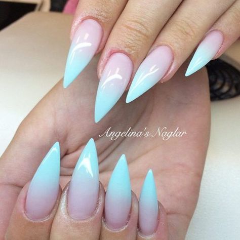 Ombre Nails Pointy, Stellitoes Nails Designs, Summer Nails Stiletto, Stiletto Nails Designs Summer, Short Stiletto Nail Art, Hands Rings, Blue Stiletto Nails, Birthday 20, Stiletto Nails Short