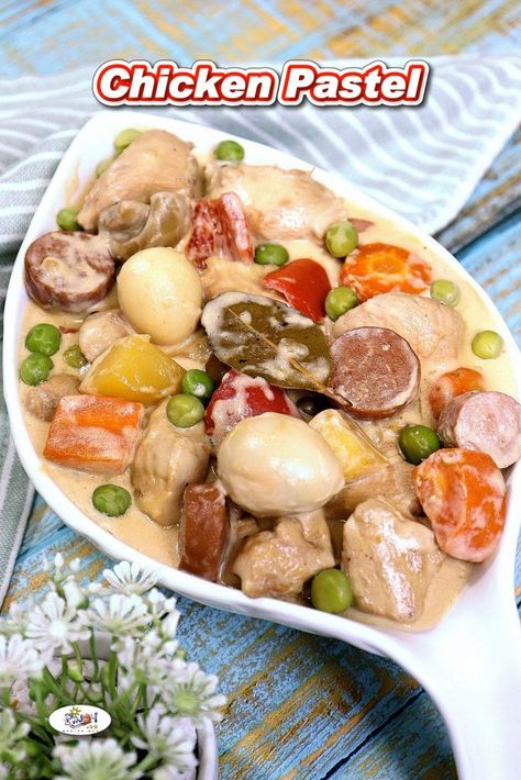 Creamy Chicken Pastel, Pinoy Chicken Recipe, Chicken Pastel Recipe Filipino, Chicken Pastel Recipe, Filipino Chicken Recipes, Pastel Recipe, Filipino Ulam, Chicken Pastel, Beef Caldereta