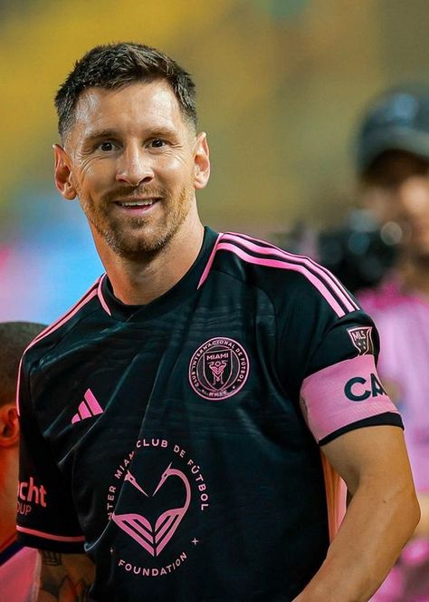 Miami Shirt, Lionel Andrés Messi, Inter Miami, Latest Sports News, Leo Messi, Neymar Jr, Best Player, Football Soccer, Lionel Messi