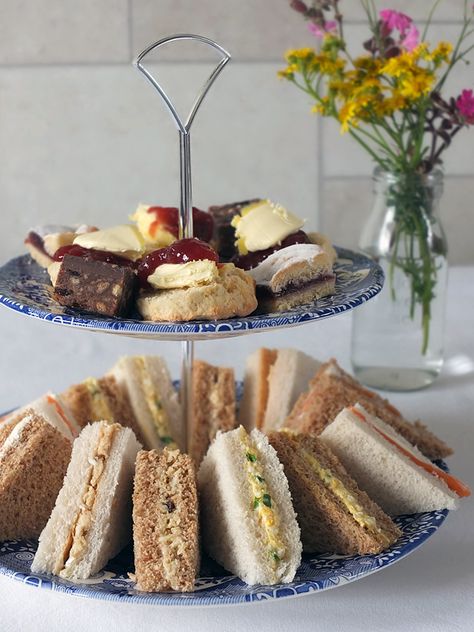 A Trio of Sandwiches for Afternoon Tea | Elizabeth's Kitchen Diary Sandwiches For Afternoon Tea, Bridal Shower Lunch, Afternoon Tea Sandwiches, Sandwiches Afternoon Tea, Smoked Salmon Sandwich, Tea Sandwiches Recipes, English Afternoon Tea, Detox Tea Recipe, Sandwich Ideas