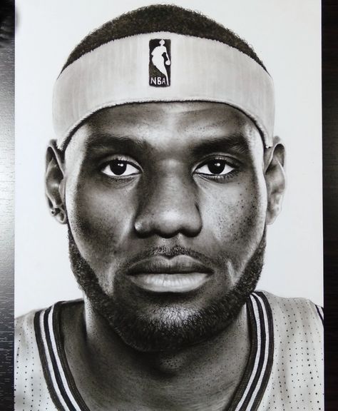 NBA - World Wide Lebron James Portrait, Lebron James Drawing, Nba Drawings, Anime Drawings For Beginners, King Lebron James, Black Art Tattoo, King Lebron, Portraits Drawing, Celebrity Portraits Drawing