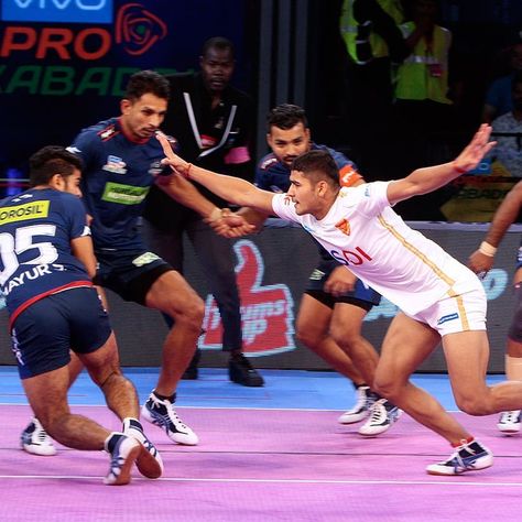 Not easy to escape the running 🖐 touch of our Dabang Express! 😎🤙 #TheEagles #DilBoleDilli #VivoProKabaddi Sumo Wrestling, Basketball Court, Wrestling, Running, Quick Saves, Instagram