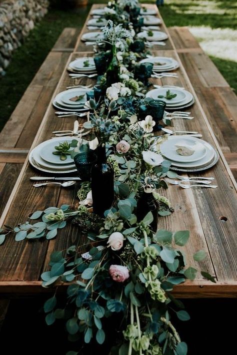 dark, rustic, green wedding inspiration. Irish Wedding Traditions, Pantone Wedding, Table Garland, Rustic Wedding Decorations, Tafel Decor, Creative Tables, Rustic Wedding Table, Green Table, Irish Wedding