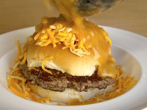 The Burger Lab: The Pueblo Slopper (And How To Make Pueblo Green Chili) Slopper Recipe, Burger Lab, Green Chili Recipe, Chili Colorado, Green Chili Recipes, Pueblo Colorado, Bread Dishes, Regional Food, Buttery Biscuits