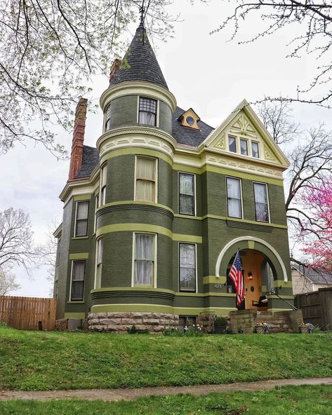 Victorian Architecture, Historic Homes, House Styles, Architecture, Building, Instagram