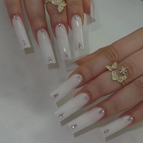 Milky Nails, Nagel Tips, White Acrylic Nails, Coffin Press On Nails, White Nail Designs, Nail Supplies, White Nail, Nail Length, Square Acrylic Nails