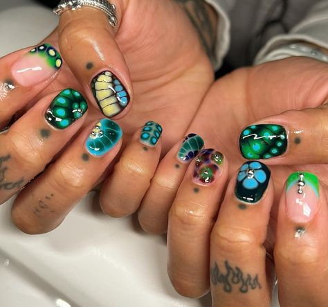 Artsy Manicure, Short Crazy Nails, Science Nails Designs, Maximalist Nails Short, Short Blooming Gel Nails, Funky Short Nails Art Designs, Weird Nails Design, Short Artsy Nails, Short Hippie Nails