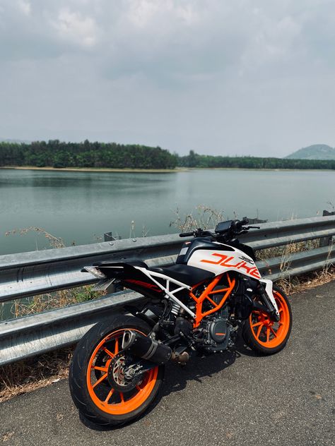 Duke 390 Wallpaper Hd, Ktm Duke 390 Modified, Photo Hilight Instagram, Duke Aesthetic, 250 Duke, Bike Status, Ktm 125 Duke, Aesthetic Bike, Khwaja Ji Pic