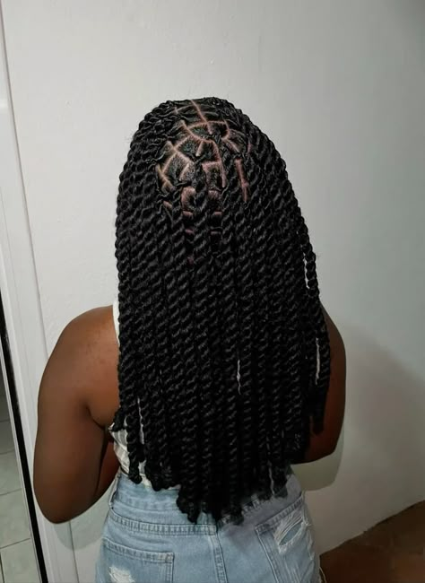 These rope twists feature clean parting and a polished finish, offering a protective yet stylish look for everyday wear. A simple but stunning hairstyle for any occasion. #RopeTwists #NaturalHairCare #DefinedParts #ProtectiveLocStyles #NaturalElegance Knotless Rope Twists, Cuban Twist With Curls, Large Spring Twists, Passion Twists Over Locs, Passion Twists Hairstyle With Curls, Twists With Curls At The End, Short Jumbo Twists, Twists Medium Length, Bob Marley Twist