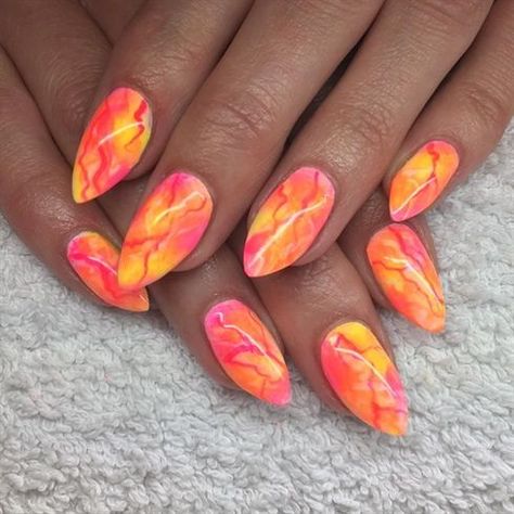 Bright Festival Nails, Bright Marble Nails, Marble Nails Tutorial, Vacay Nails, Graffiti Nails, Neon Nail Designs, Marble Nail Designs, Nagellack Trends, Marble Nail Art