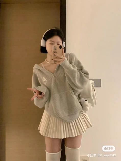 Winter Kpop Outfits, Asian School Outfits, Korean Clothes Aesthetic, Couqutte Outfit Ideas, Jung So Min, 가을 패션, Really Cute Outfits, Girly Outfits, Korean Outfits