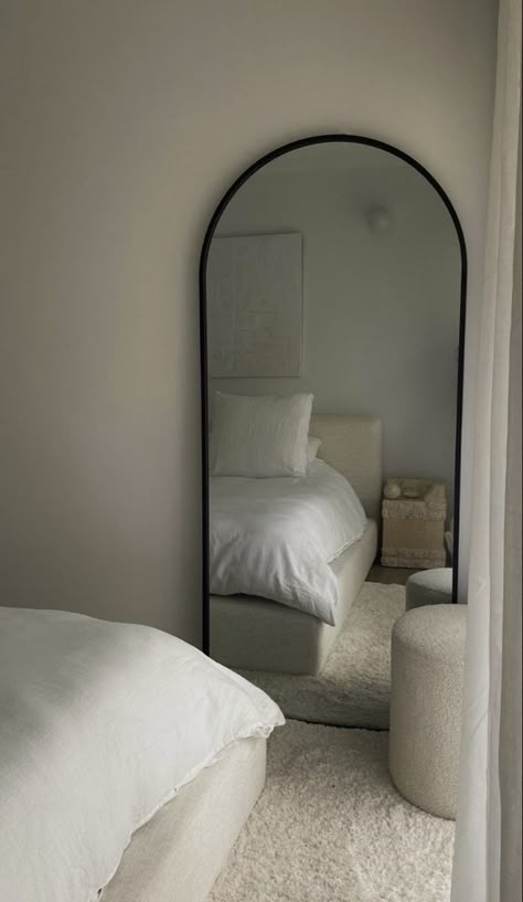 Standing Mirror In Bedroom Aesthetic, Arched Mirror Bedroom, Tall Mirror In Bedroom, Long Mirror Bedroom, Small Minimalist Bedroom, Long Mirror In Bedroom, White Minimalist Bedroom, Bedroom Mirror Ideas, Full Length Mirror In Bedroom