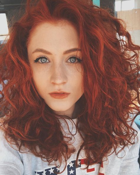 Janet Devlin, Red Haired Beauty, Red Hair, Beautiful Hair, Long Hair Styles, Hair Styles, Hair, Beauty