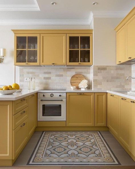 Mustard Kitchen, Yellow Kitchen Designs, Provence Kitchen, Yellow Kitchen Cabinets, Trendy Kitchen Backsplash, Kitchen Cabinet Color Ideas, Painted Kitchen Cabinets Colors, Condo Kitchen, Apartment Makeover