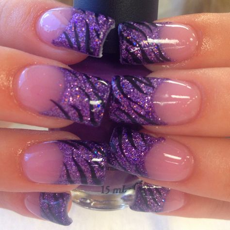 Purple with zebra Purple Zebra Print Nails, Gel X Nails Purple, Purple Black And Silver Nails, Purple Zebra Nails, Y2k Purple Nails, Purple And Black Nail Ideas, Scene Kid Nails, Purple Monster High, Purple Leopard Nails