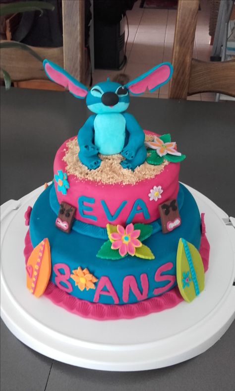 gâteau Stitch pâte a sucre pour l'anniversaire de ma puce ! Birthday Cake, Nike, Cake, Birthday, Kawaii