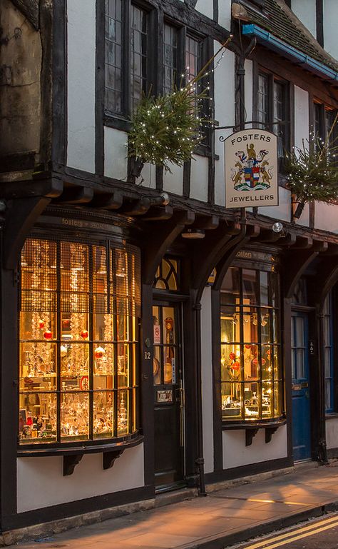 England Aesthetic, York Uk, English Christmas, York England, England Photography, Village Shop, Old Pub, London Pubs, Uk Photography