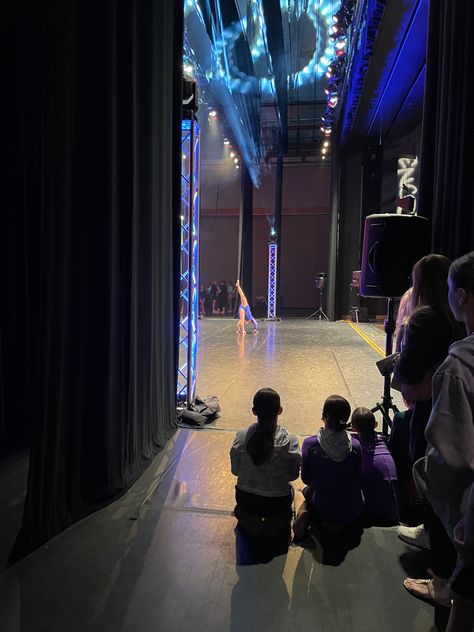 Showstopper Dance Competition, Dance College Aesthetic, Dance Stage Aesthetic, Dancer Lifestyle Aesthetic, Aesthetic Dance Pictures, Competitive Dance Aesthetic, Dance Comp Aesthetic, Dance Moms Aesthetic, Dance Class Aesthetic