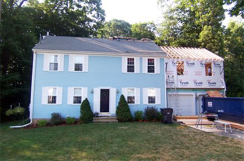 Framed bonus room over garage Bonus Room Above Garage Exterior, Adding Room Above Garage, Room Over Garage Ideas, Room Above Garage Ideas, Over Garage Addition, Addition Above Garage, Above Garage Addition, Garage Expansion, Addition Over Garage