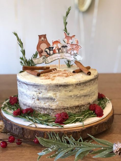 Woodland Baby Shower Theme Cake, Naked Cake Decorating Ideas, Forest Baby Shower Cake, Woodland Cake Ideas, Woodland Smash Cake, Naked Cake Birthday, Woodland Themed Cake, Woodlands Cake, Woodland Baby Shower Cake